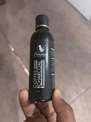 Coffee Charcoal Face Wash photo review